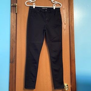 Black skinny jeans